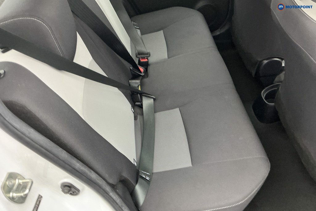 Used Toyota Yaris 2019 for sale - 76394595: Photo 12