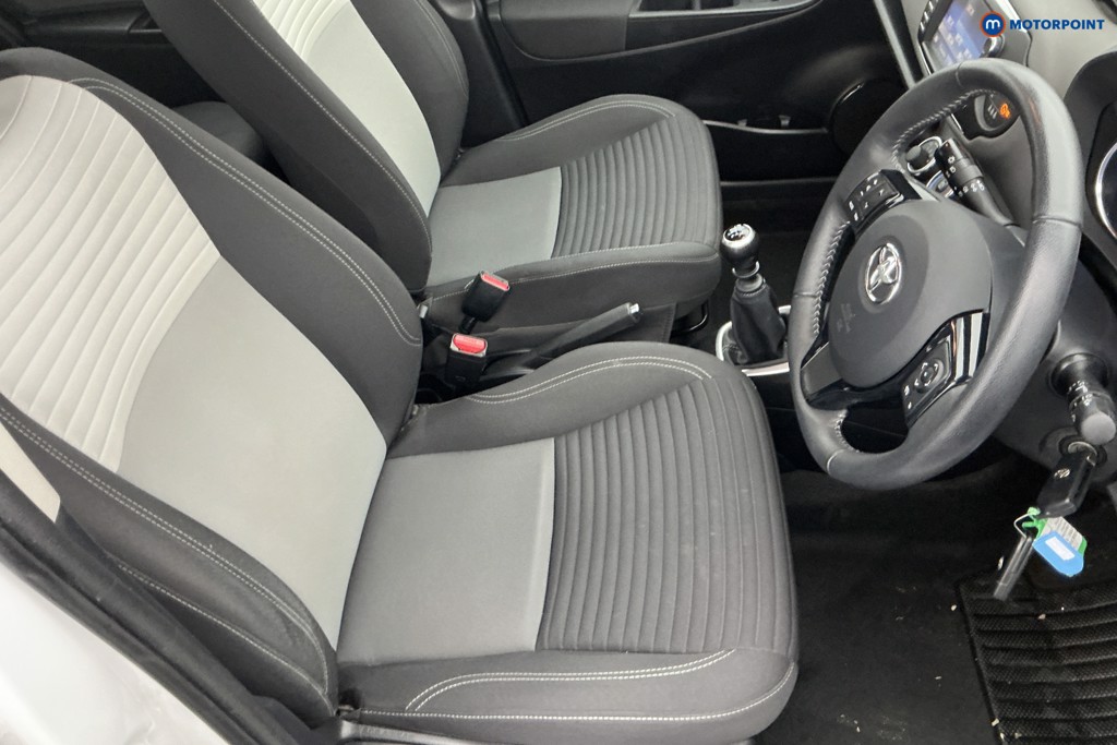 Used Toyota Yaris 2019 for sale - 76394595: Photo 13