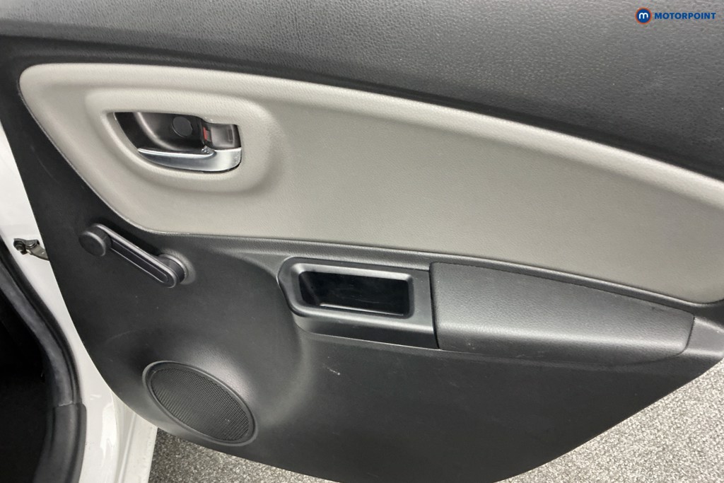 Used Toyota Yaris 2019 for sale - 76394595: Photo 30