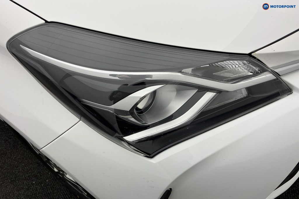 Used Toyota Yaris 2019 for sale - 76394595: Photo 32