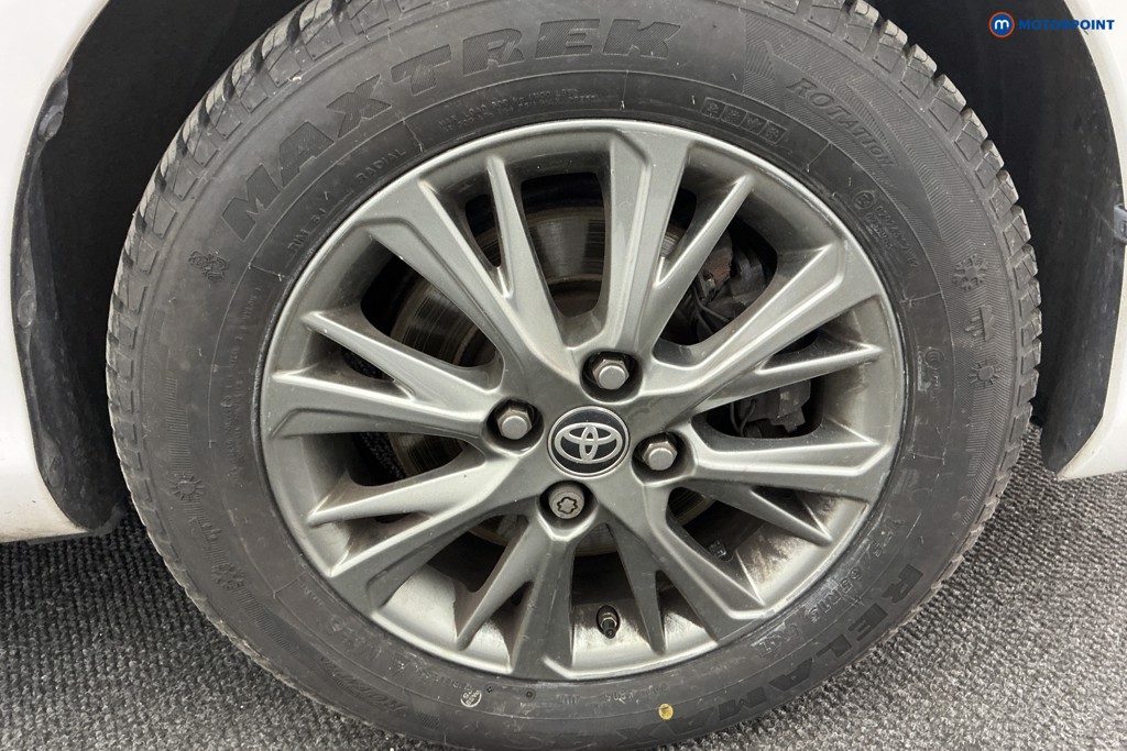 Used Toyota Yaris 2019 for sale - 76394595: Photo 40