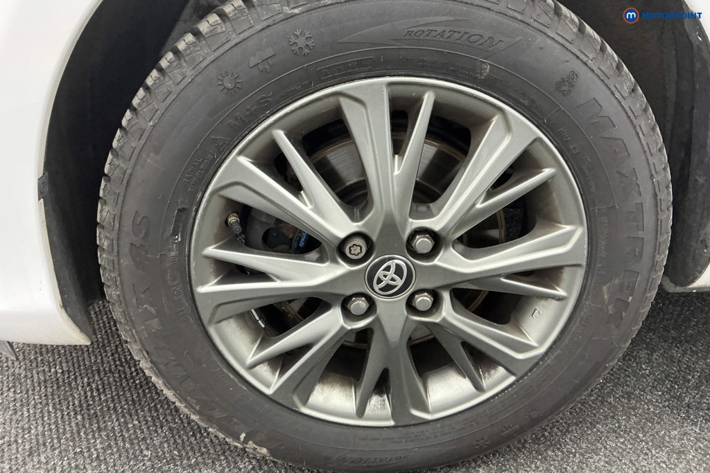 Used Toyota Yaris 2019 for sale - 76394595: Photo 41