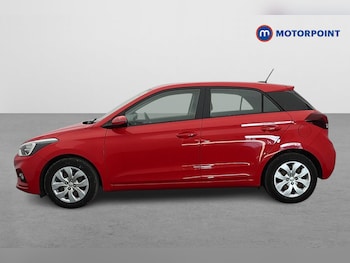 Used Hyundai i20 2019 for sale - 76653673: Photo