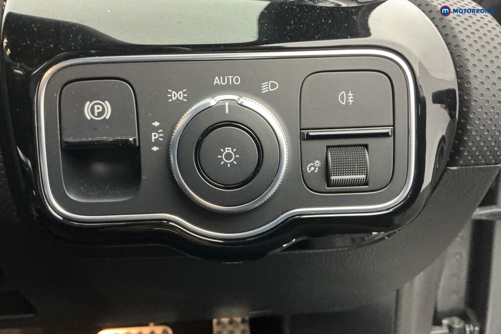 Used Mercedes-Benz A-Class 2020 for sale - 77845019: Photo 32