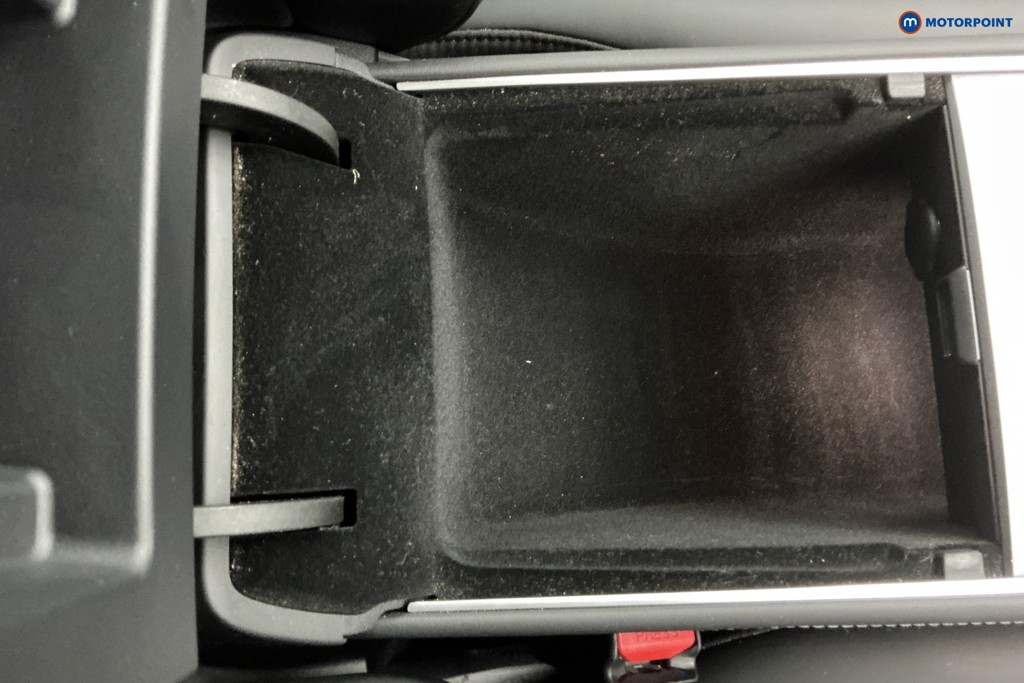 Used Tesla Model Y 2024 for sale - 77665890: Photo 27