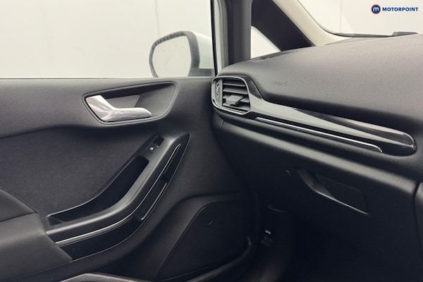 Used Ford Fiesta 2018 for sale - 76206419: Photo 24