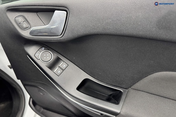 Used Ford Fiesta 2018 for sale - 76206419: Photo 29