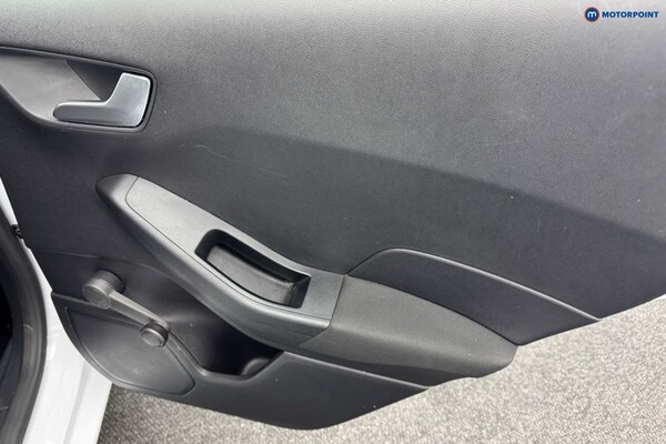 Used Ford Fiesta 2018 for sale - 76206419: Photo 30