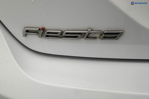 Used Ford Fiesta 2018 for sale - 76206419: Photo 38