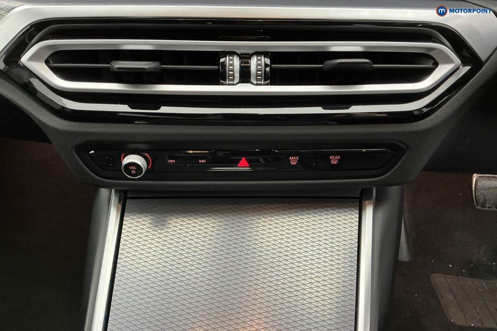 Used BMW 3 Series 2024 for sale - 77003425: Photo 26