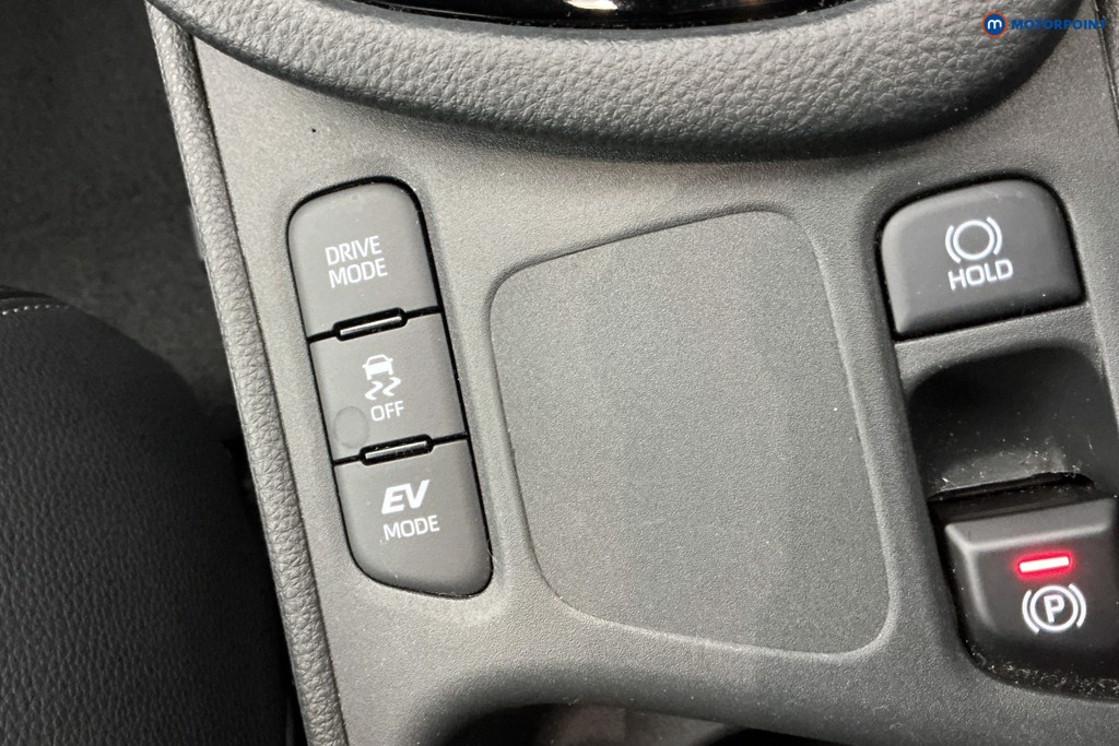 Used Toyota Yaris 2025 for sale - 76972179: Photo 24