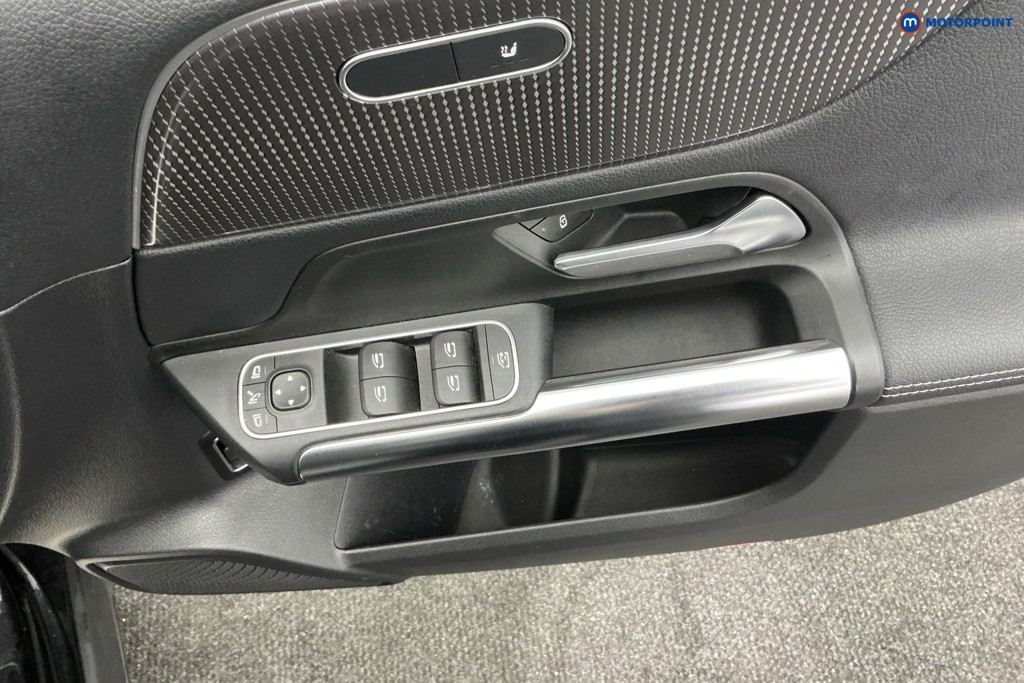 Used Mercedes-Benz EQA 2022 for sale - 76355862: Photo 29