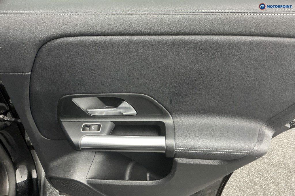 Used Mercedes-Benz EQA 2022 for sale - 76355862: Photo 30