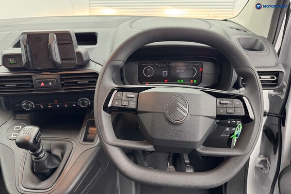 Used Citroen Berlingo 2025 for sale - 76184649: Photo 9