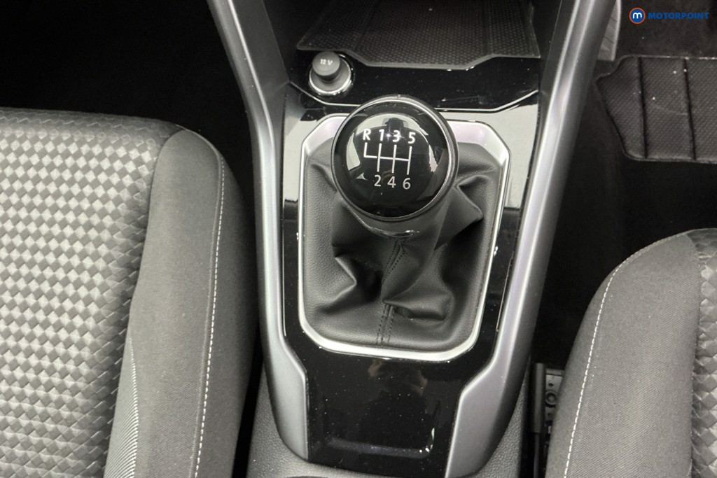 Used Volkswagen T-Roc 2022 for sale - 77128398: Photo 24