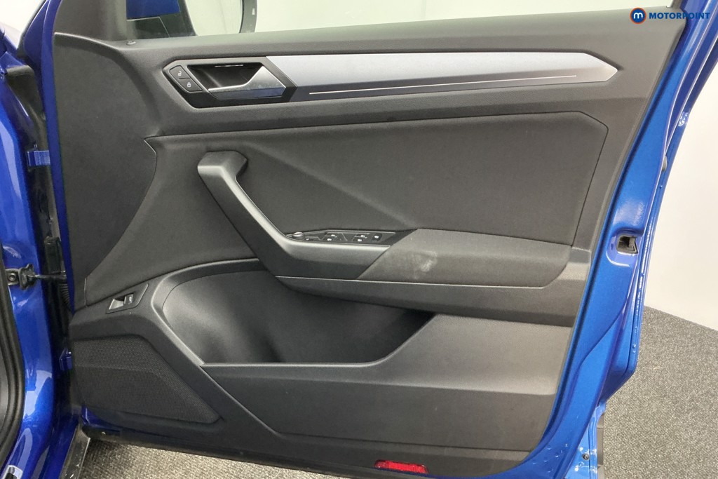 Used Volkswagen T-Roc 2022 for sale - 77128398: Photo 30