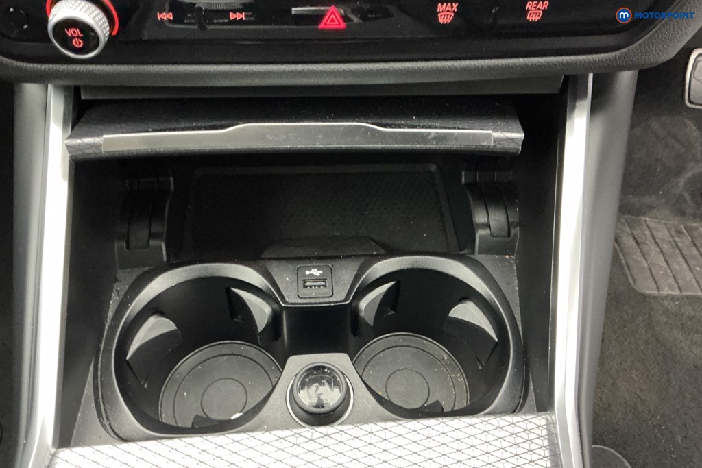 Used BMW 3 Series 2024 for sale - 76723178: Photo 21