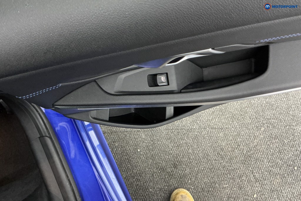 Used BMW 3 Series 2024 for sale - 76723178: Photo 31