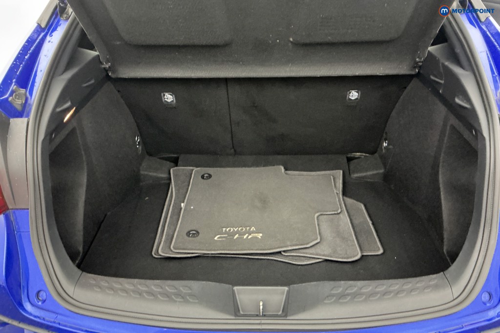 Used Toyota C-HR 2019 for sale - 76685108: Photo 11