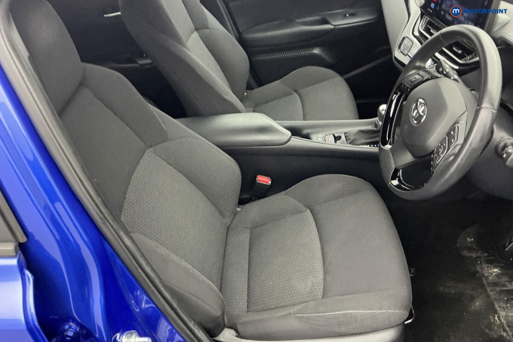 Used Toyota C-HR 2019 for sale - 76685108: Photo 13