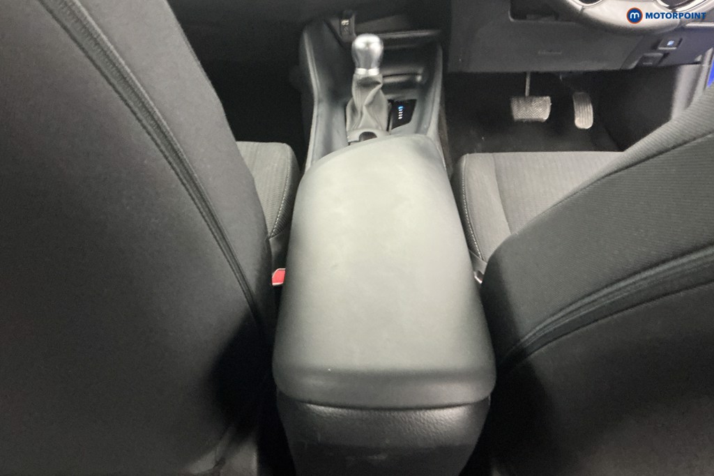 Used Toyota C-HR 2019 for sale - 76685108: Photo 18