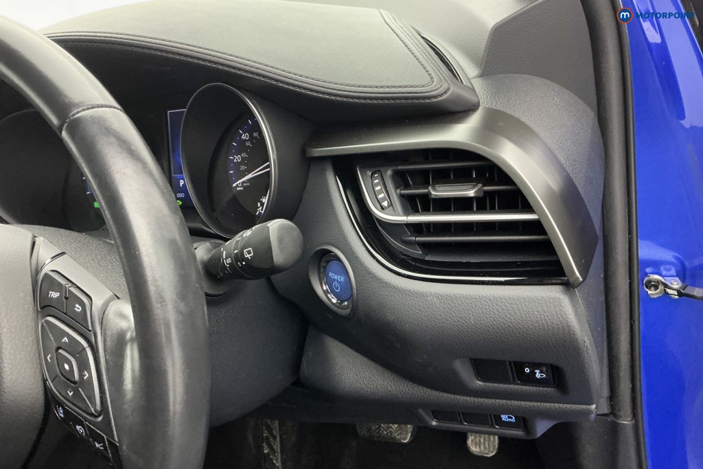 Used Toyota C-HR 2019 for sale - 76685108: Photo 28