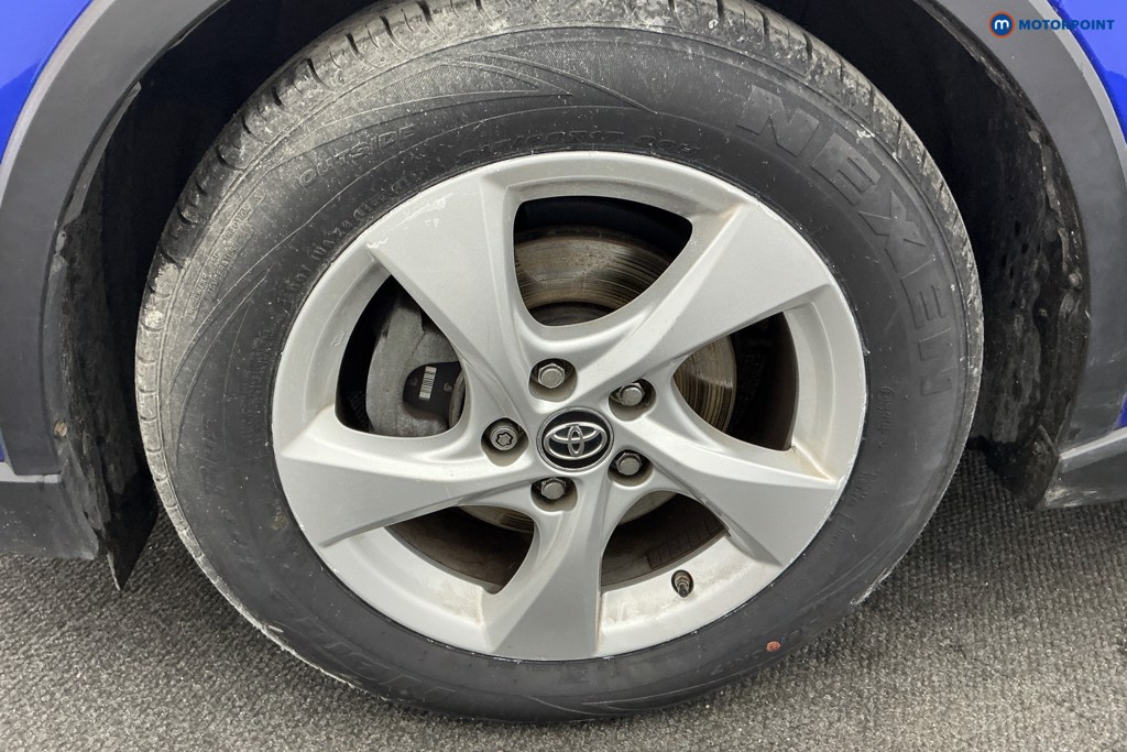 Used Toyota C-HR 2019 for sale - 76685108: Photo 43