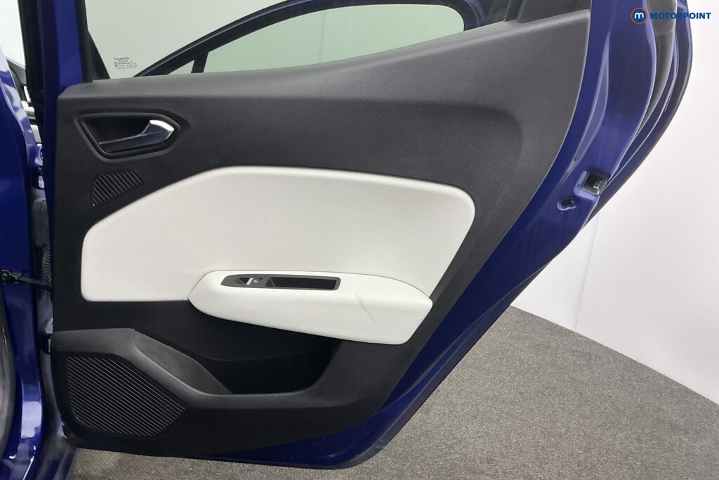 Used Renault Clio 2020 for sale - 77997941: Photo 33