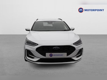 Used Ford Focus 2023 for sale - 76235137: Photo 2