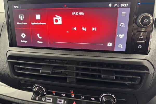 Used Vauxhall Vivaro 2025 for sale - 76235136: Photo 10