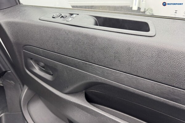 Used Vauxhall Vivaro 2025 for sale - 76235136: Photo 28