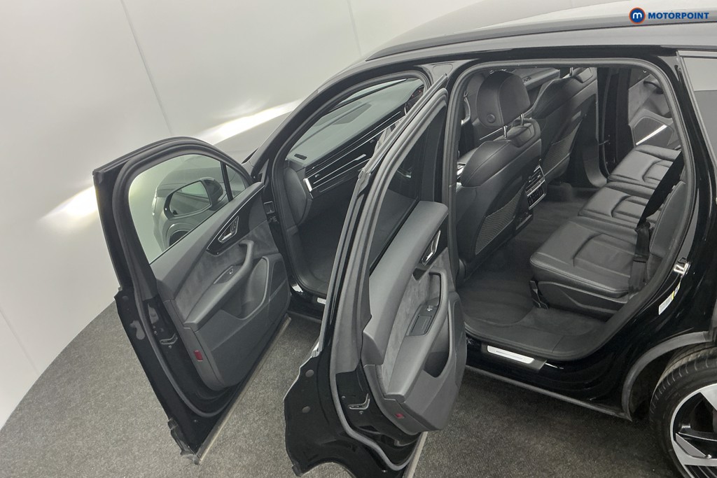 Used Audi Q7 2023 for sale - 77354830: Photo 21