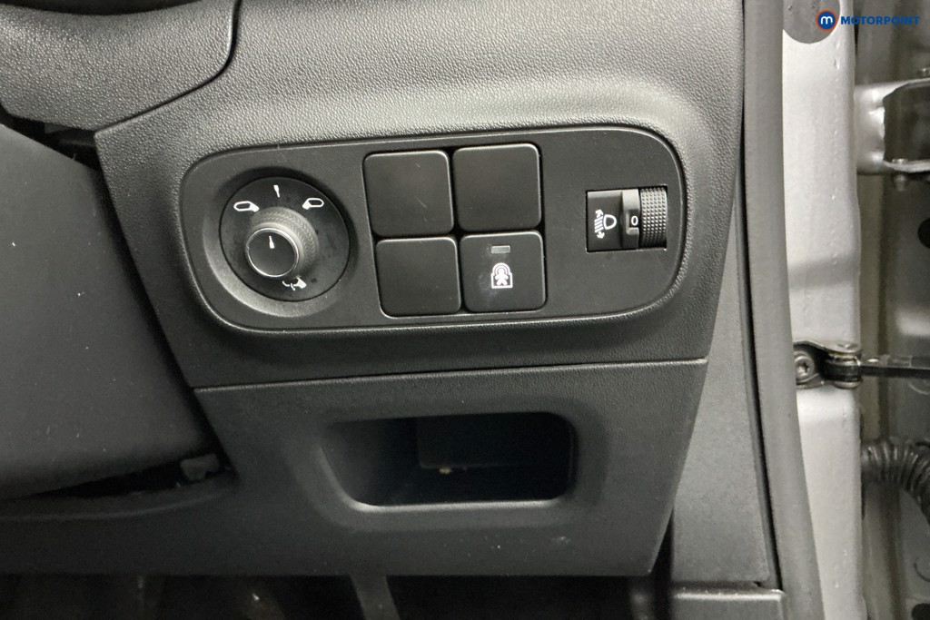 Used Citroen C3 2023 for sale - 76972132: Photo 30