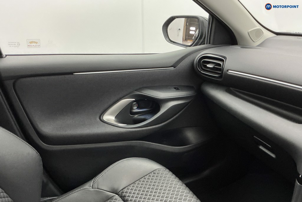 Used Mazda Mazda2 HYBRID 2023 for sale - 76961103: Photo 29