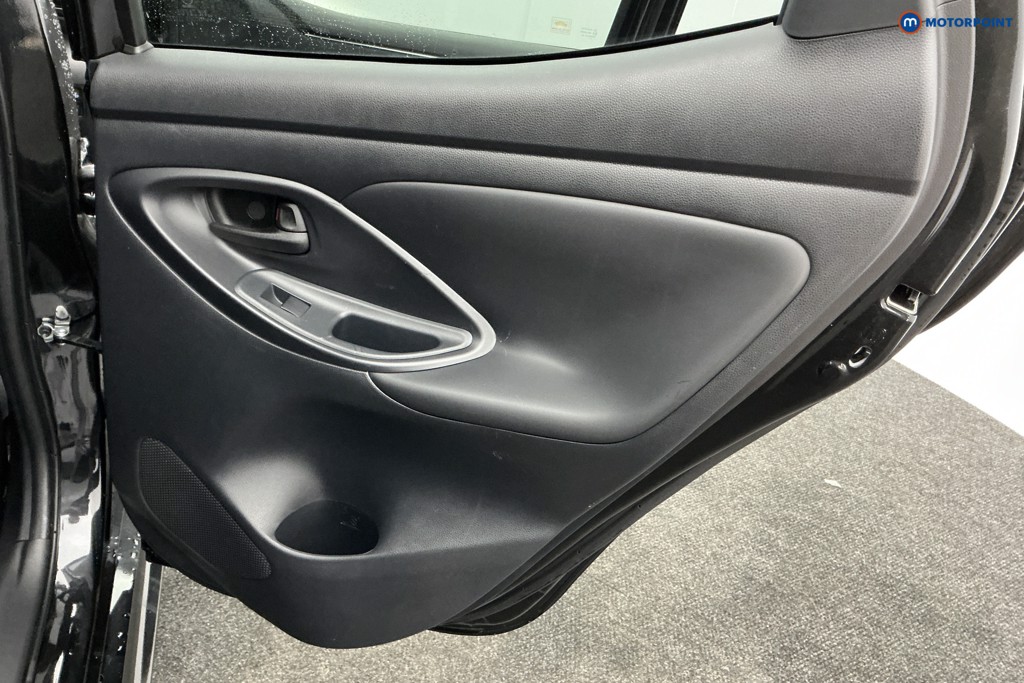 Used Mazda Mazda2 HYBRID 2023 for sale - 76961103: Photo 35