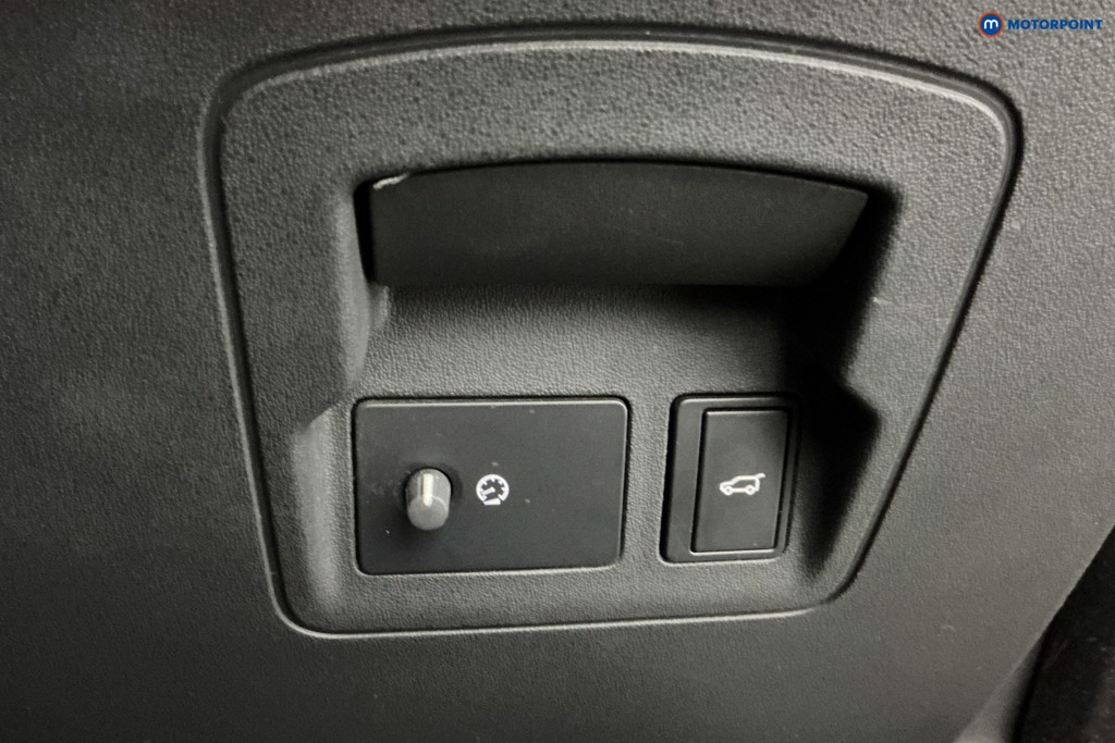 Used Land Rover Range Rover Velar 2022 for sale - 77152354: Photo 34