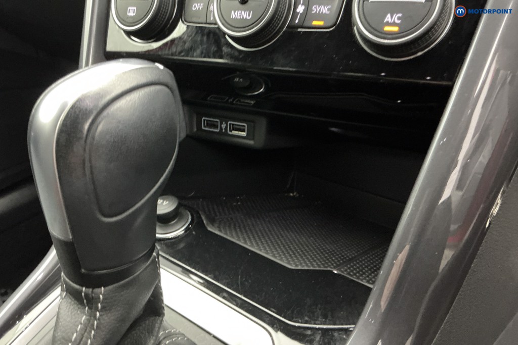 Used Volkswagen T-Roc 2021 for sale - 76685178: Photo 24