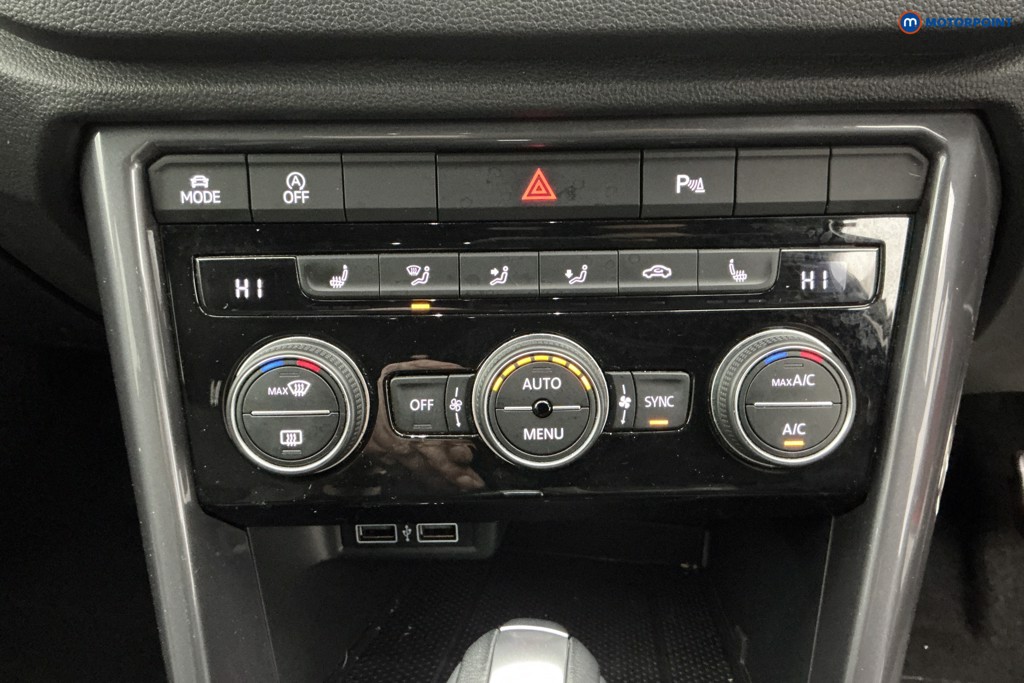 Used Volkswagen T-Roc 2021 for sale - 76685178: Photo 25