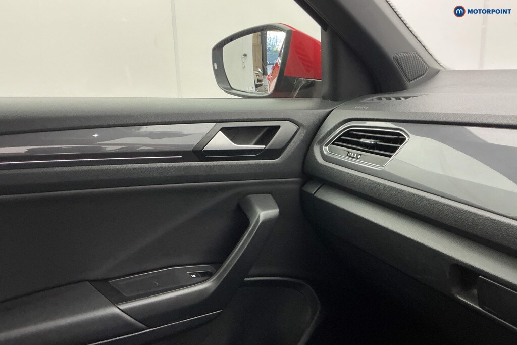 Used Volkswagen T-Roc 2021 for sale - 76685178: Photo 26