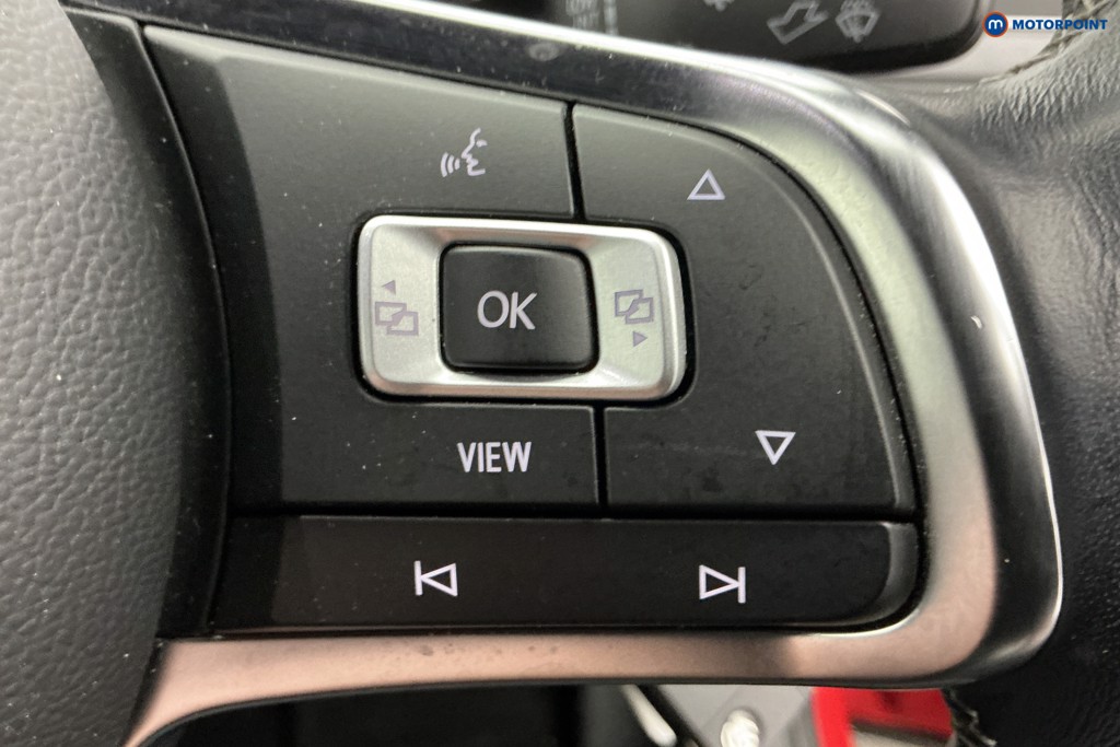 Used Volkswagen T-Roc 2021 for sale - 76685178: Photo 28