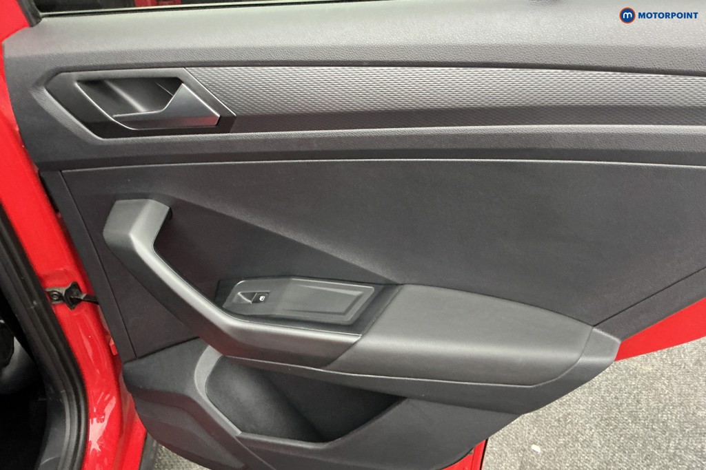 Used Volkswagen T-Roc 2021 for sale - 76685178: Photo 32