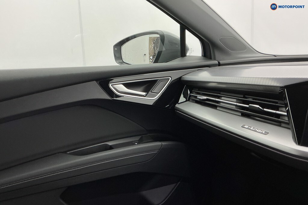 Used Audi Q4 e-tron 2024 for sale - 78223641: Photo 29