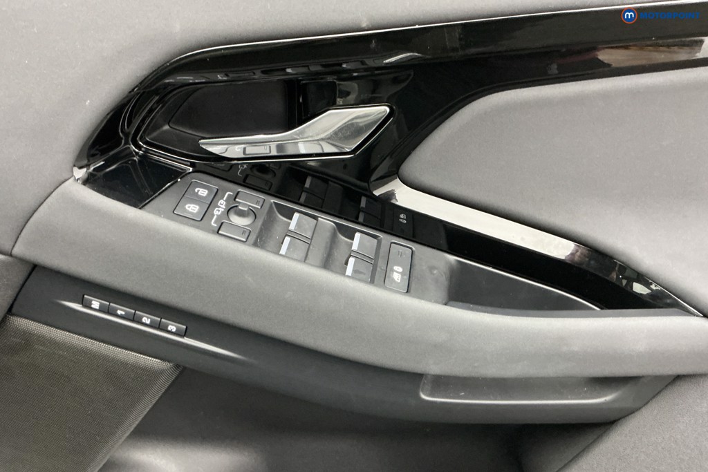 Used Land Rover Range Rover Evoque 2024 for sale - 77462728: Photo 37