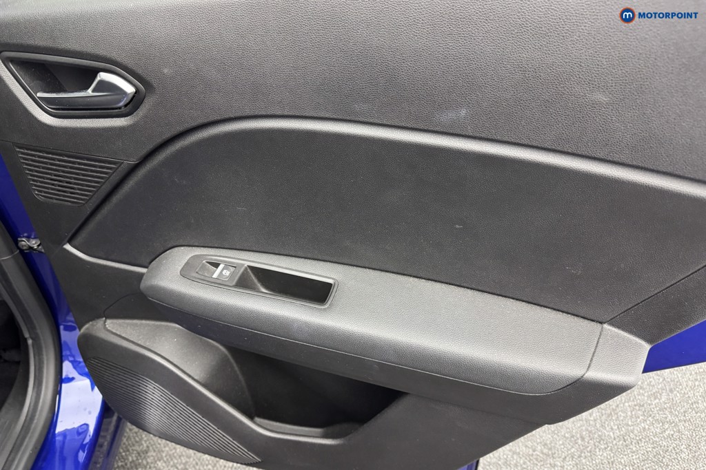 Used Renault Captur 2022 for sale - 76028610: Photo 32