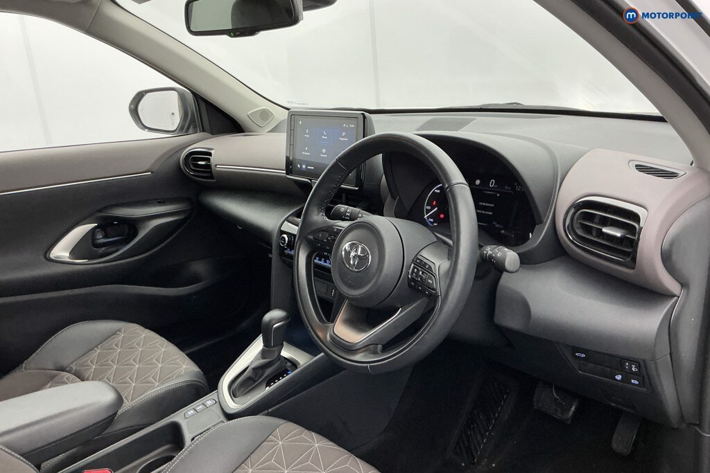 Used Toyota Yaris Cross 2023 for sale - 77476993: Photo 16