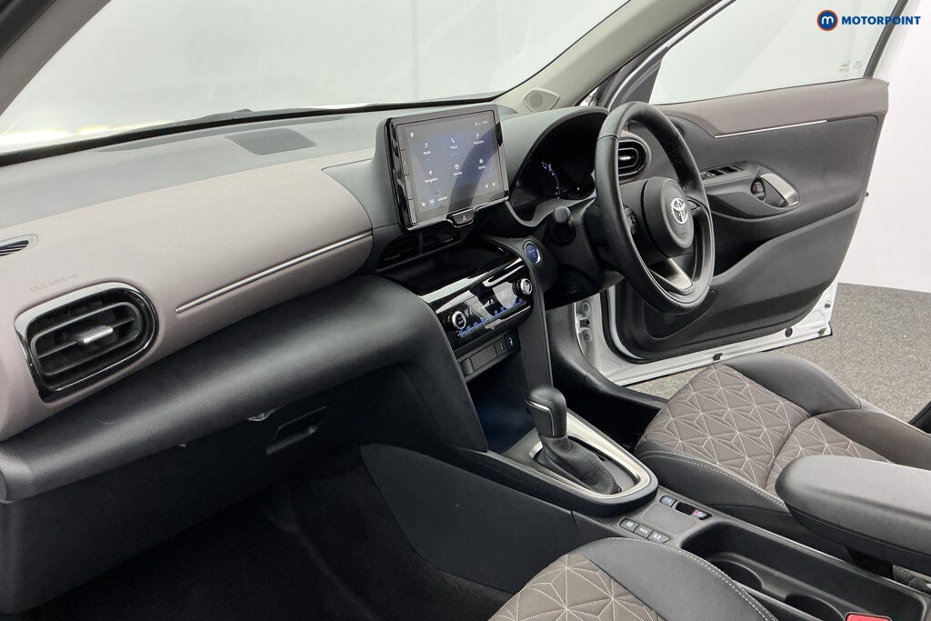 Used Toyota Yaris Cross 2023 for sale - 77476993: Photo 17