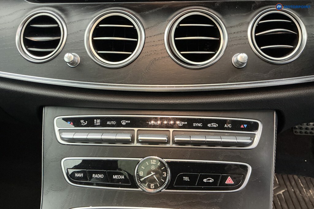 Used Mercedes-Benz E Class for sale - 77914199: Photo 28