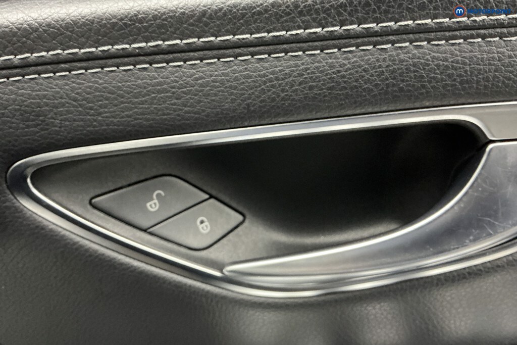 Used Mercedes-Benz E Class for sale - 77914199: Photo 35