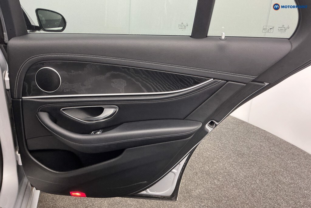 Used Mercedes-Benz E Class for sale - 77914199: Photo 38