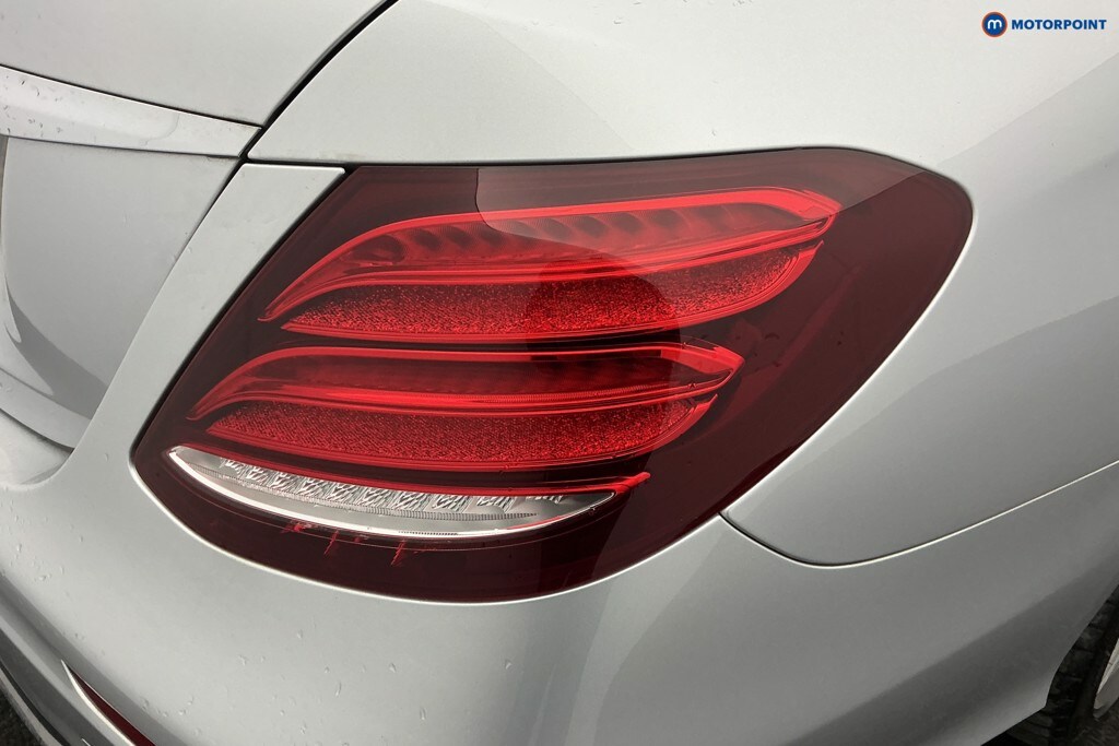 Used Mercedes-Benz E Class for sale - 77914199: Photo 44